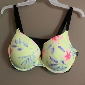 Pink Victoria Secret bra